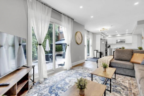 6BR house near Shops, Transit, Hwy and GO
